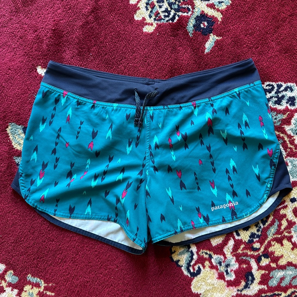 Patagonia Women's Teal Patterned Shorts, Size S